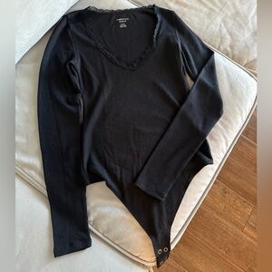 American Eagle Black Lace Trim Top